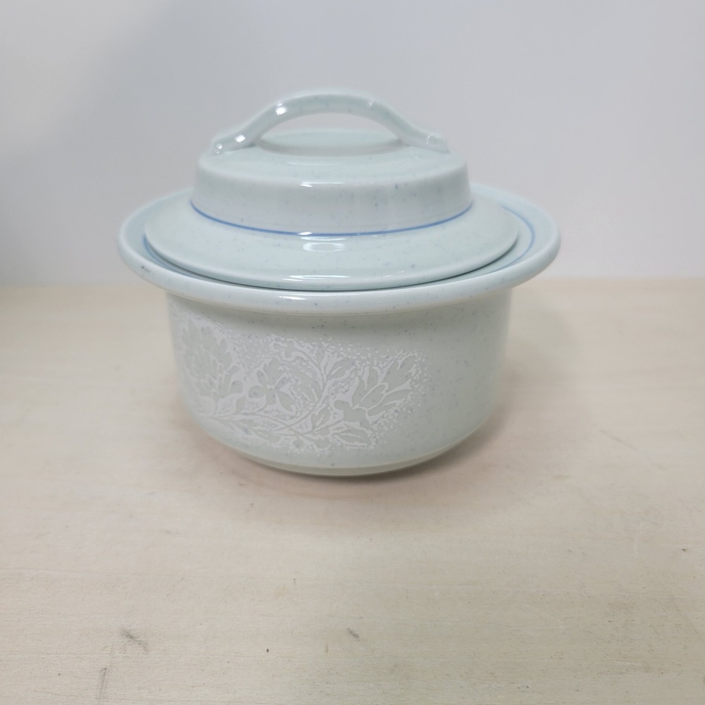 Versatone II by Noritake Frost Flower Covered Dish Lidded Serving Bowl Japan